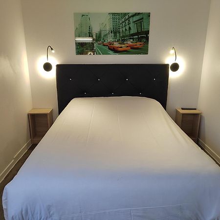 Fasthotel Paris Ouest Bouafle Esterno foto