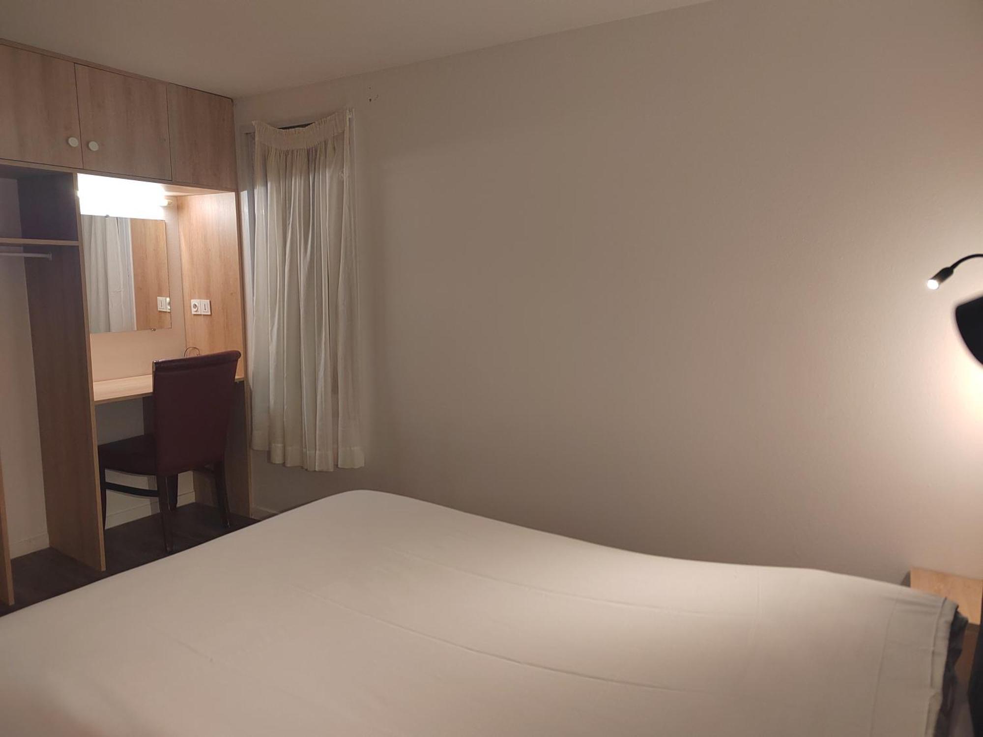Fasthotel Paris Ouest Bouafle Esterno foto