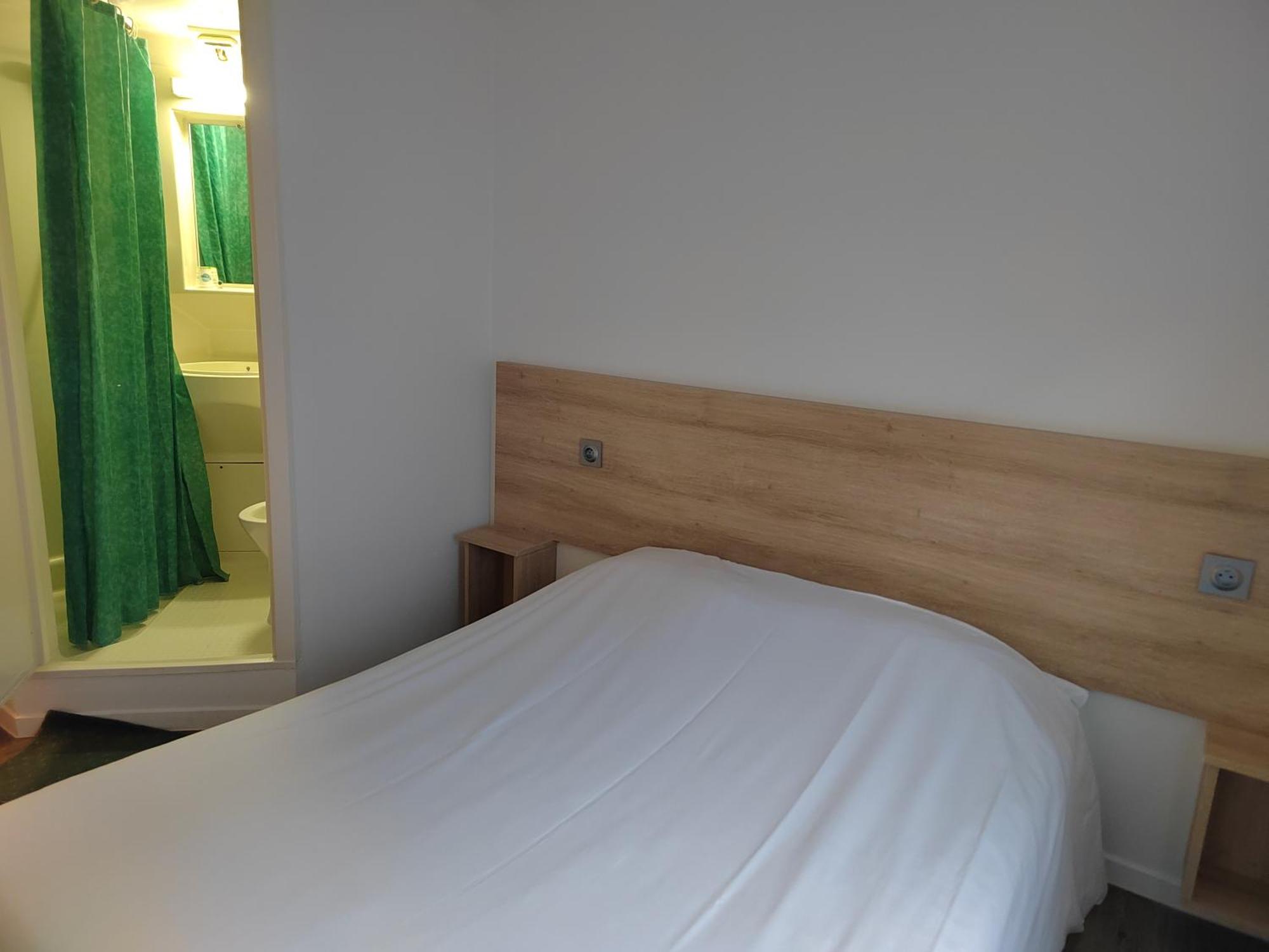 Fasthotel Paris Ouest Bouafle Esterno foto